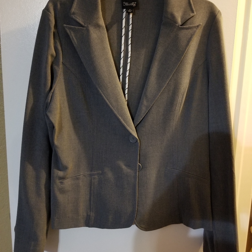 Gray blazer